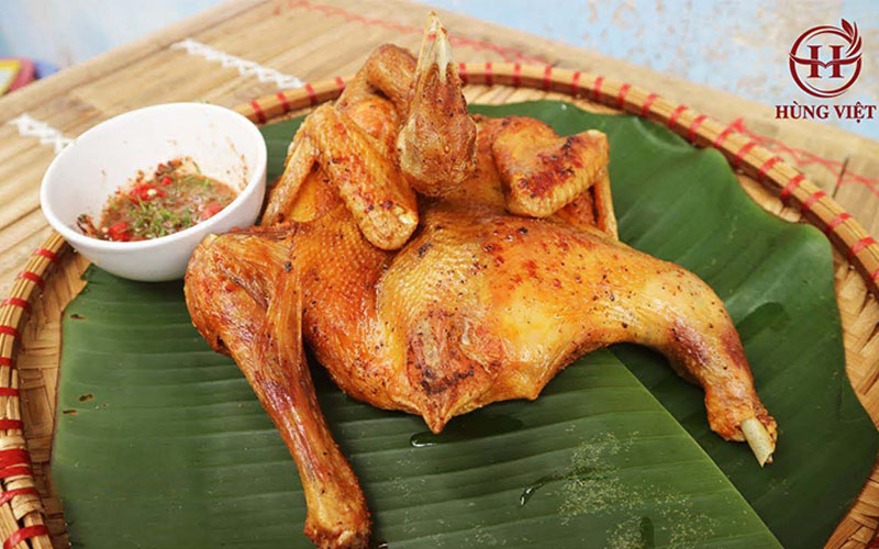 Gà ủ muối chiên sơ vàng đều hai mặt