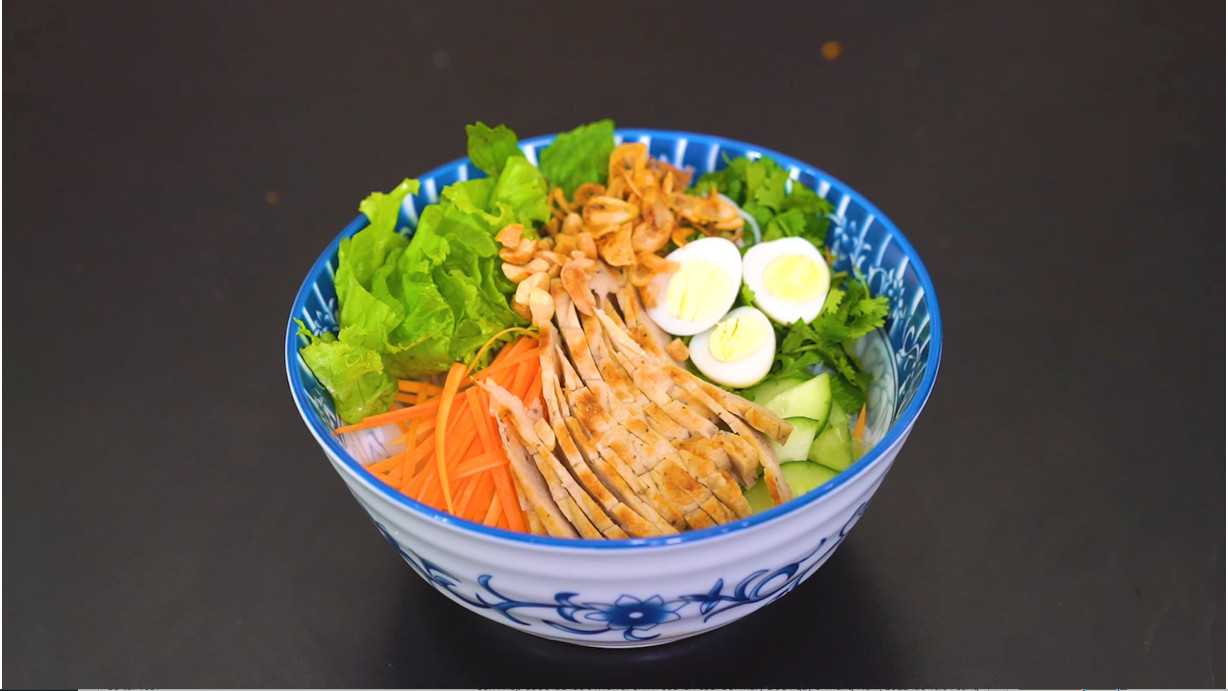 Bún trộn nem nướng An An