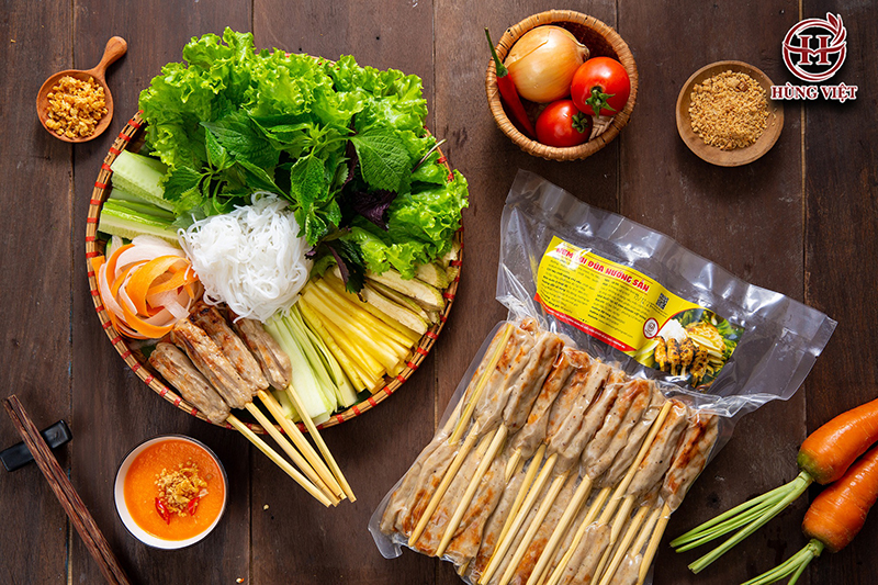 Gói nem lụi đũa nướng sẵn Hùng Việt