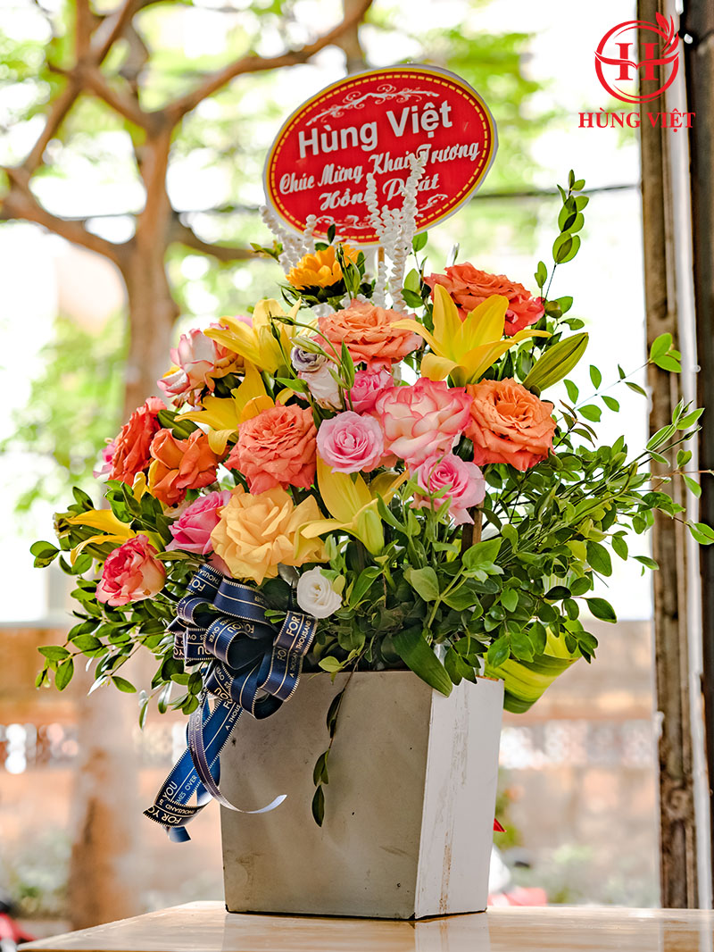 khai trương Hùng Việt1