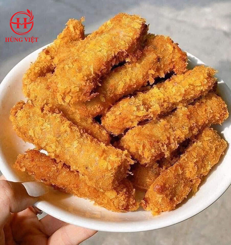 Từng chiếc nem sau khi được chiên xong