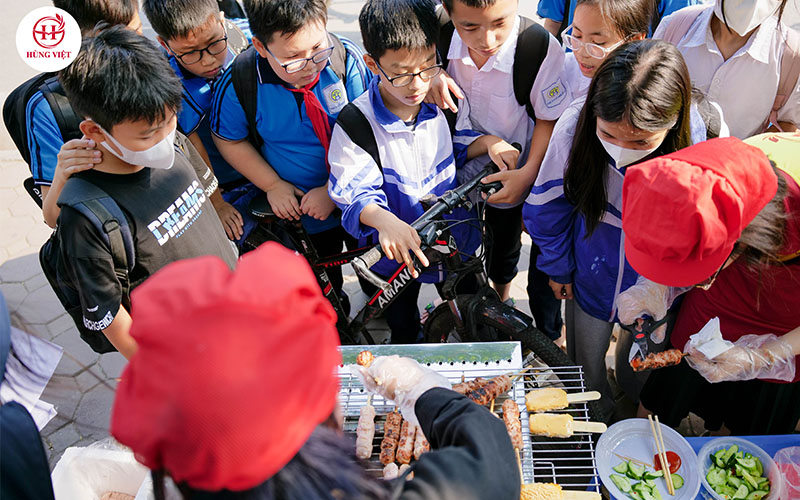 Sampling nem nướng miền Tây