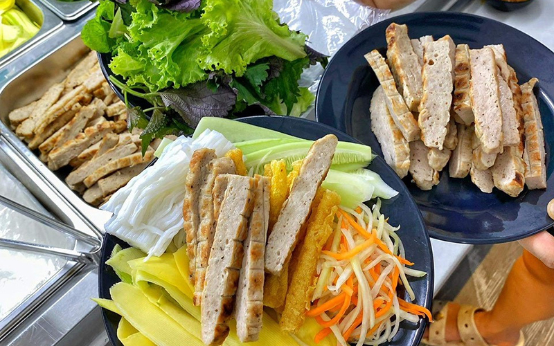 Mở nhà hàng buffet bình dân cần bao nhiêu vốn