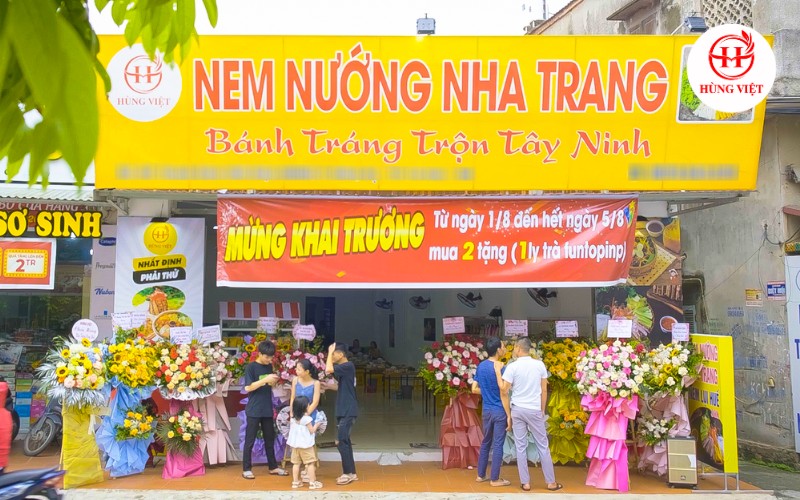 khai-truong-dai-ly-nem-nuong-nha-trang-hung-viet-bac-ninh-1