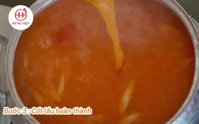 Nồi lẩu thái “thơm nức mũi” thu hút thực khách gần xa