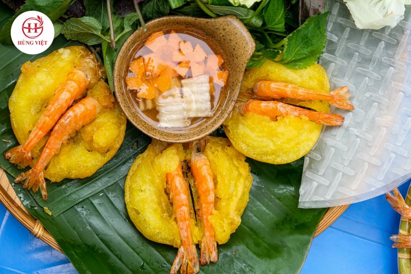 Bánh tôm Tây hồ hấp dẫn