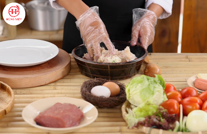 Trộn hỗn hợp xíu mại