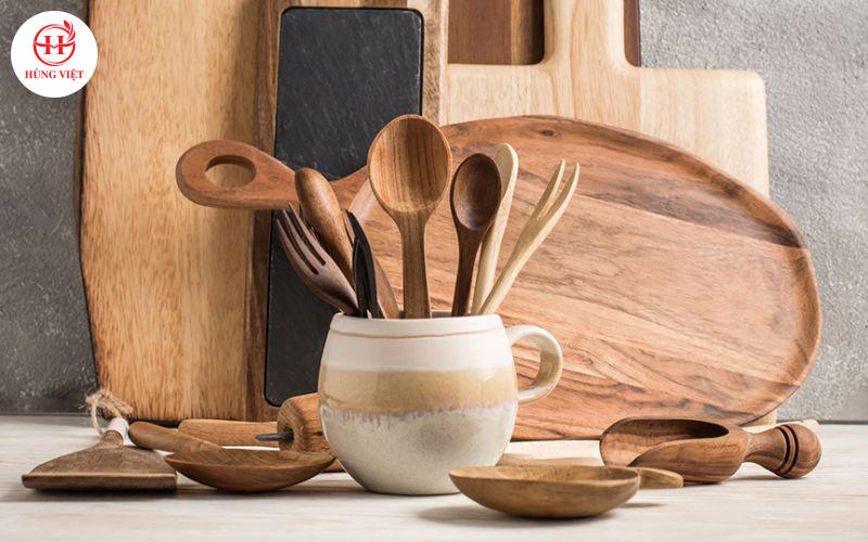 Dụng cụ nấu ăn bằng gỗ được ưa chuộng rộng rãi.