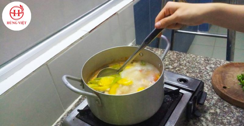 Dùng nồi nhôm phù hợp từng món ăn
