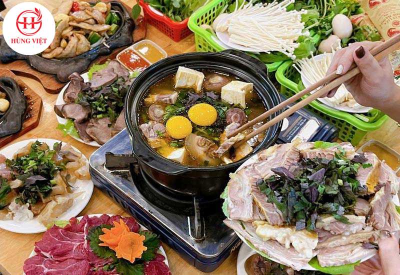 Lẩu bằng nồi đất