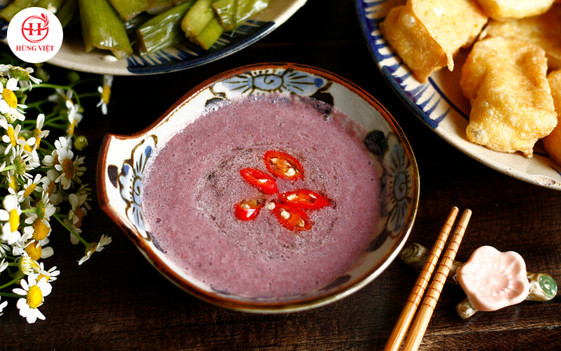 Mắm tôm đặc trưng