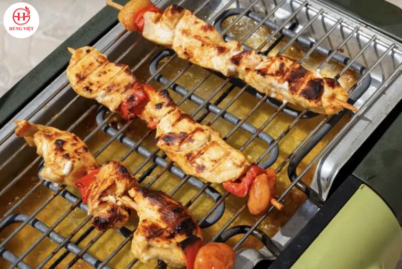 Nướng thịt xiên bằng bếp điện