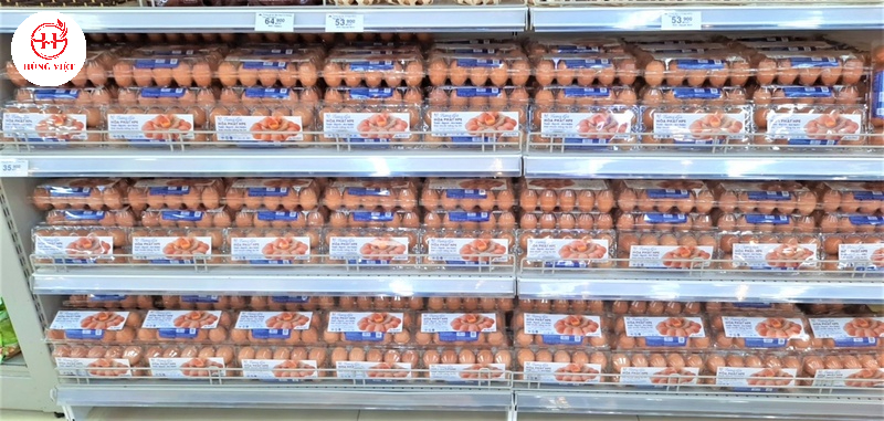 Cần kiểm tra hạn sử dụng của trứng kỹ càng