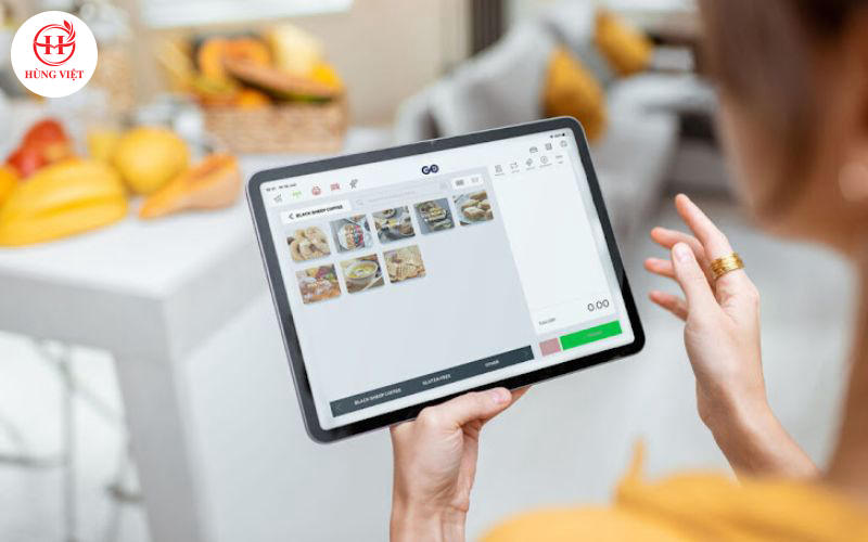 Sử dụng phần mềm để quản lý thu chi của quán.