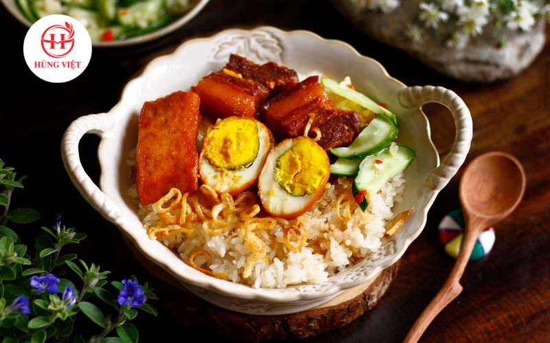 Xôi thịt là món ngon lý tưởng bắt đầu ngày mới