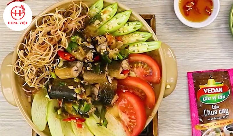 Lẩu lươn đồng chua cay