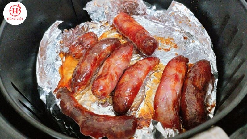 Lót giấy bạc đáy nồi