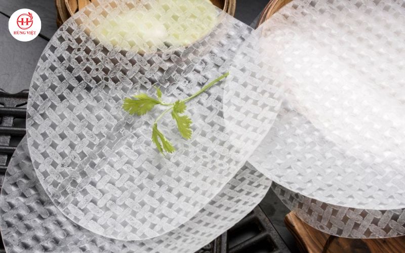 Bánh tráng trắng chưa qua chế biến có calo từ 280 - 300 calo / 100gr