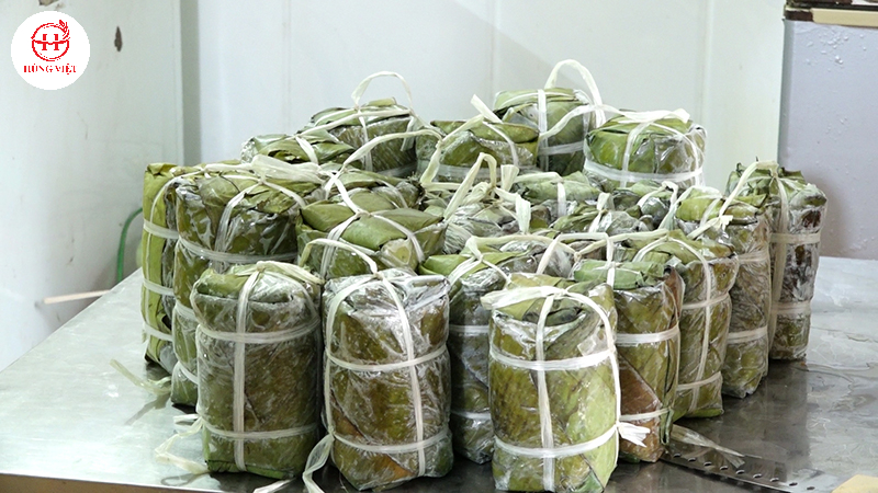 Hút chân không giò lụa và bảo quản trong ngăn đá