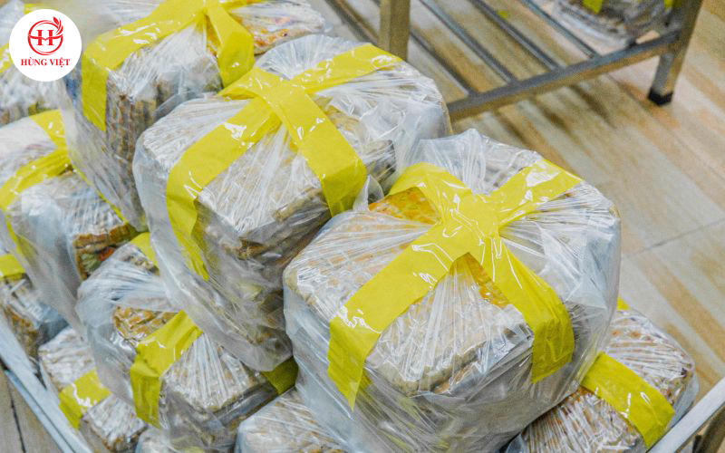 Nem nướng Hùng Việt luôn đảm bảo cả về chất lượng và số lượng.