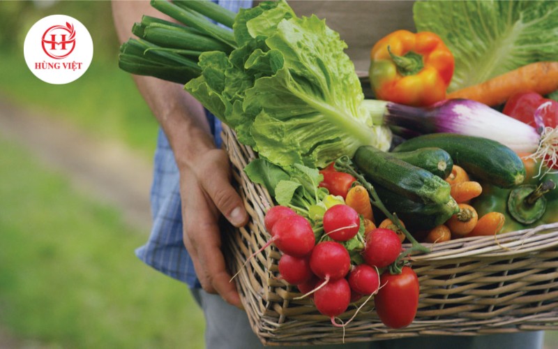 Ưu tiên chọn mua những loại rau củ quả đúng mùa