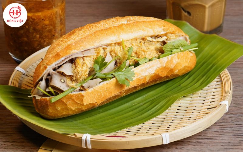  Bánh mì - món ăn đường phố quen thuộc