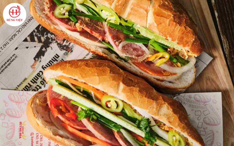 Kết hợp với kênh truyền thông Facebook