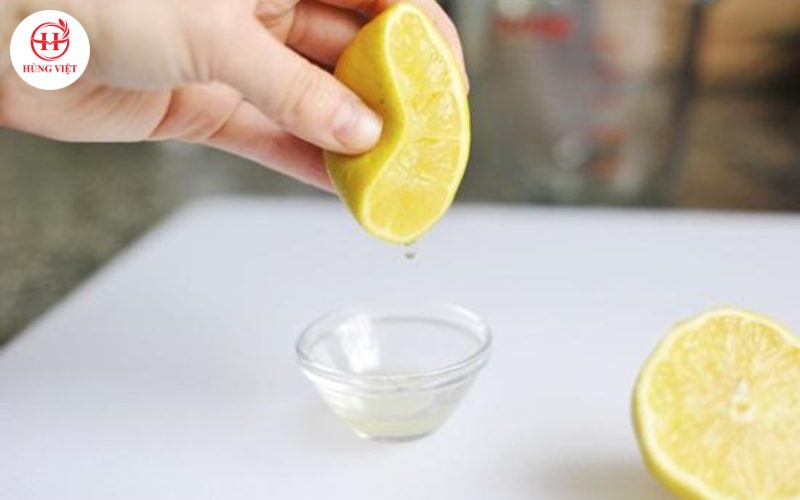 Vắt chanh vào