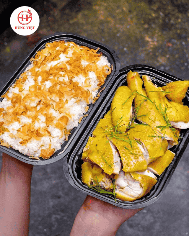 Gà ủ muối và xôi là bộ đôi “đỉnh của chóp” luôn được giới trẻ săn đón 