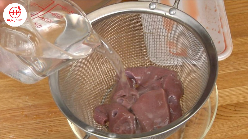 Làm sạch gan heo