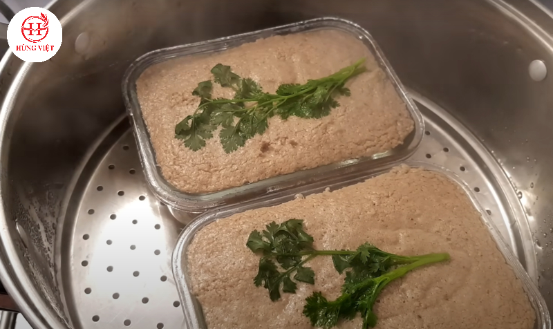 Pate đã hấp xong