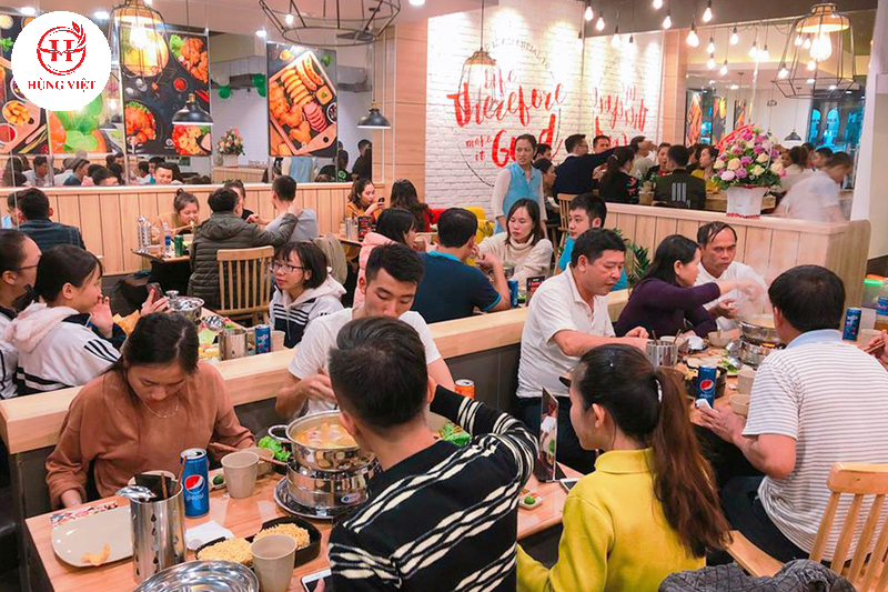  Dùng cốt lẩu Thái chế biến sẵn giúp giảm áp lực giờ đông khách