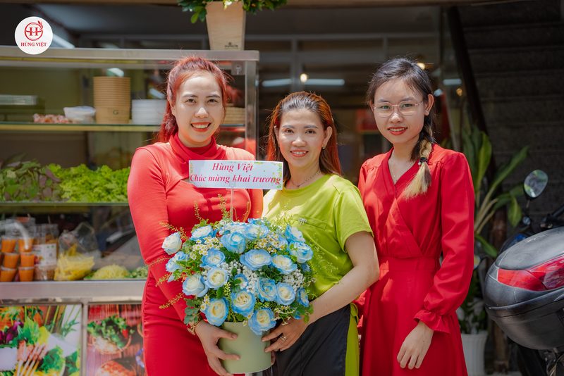 Hùng Việt luôn đồng hành hỗ trợ chủ quán