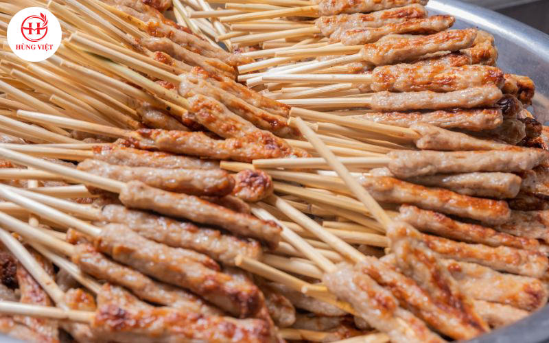 Nhập sỉ nem lụi đem lại nhiều lợi ích.