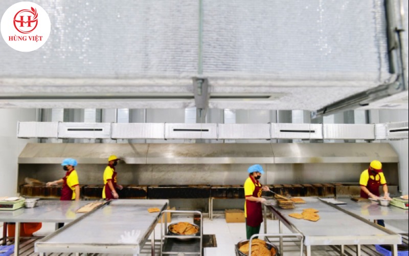 Hùng Việt Foods sản xuất trên quy trình nghiêm ngặt 