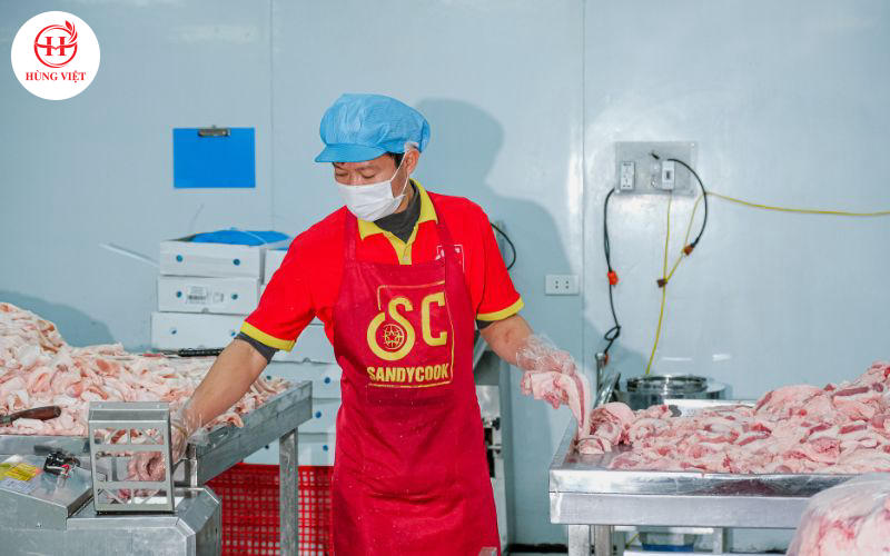 Hùng Việt Foods - đơn vị sản xuất thực phẩm chế biến sẵn uy tín hàng đầu.