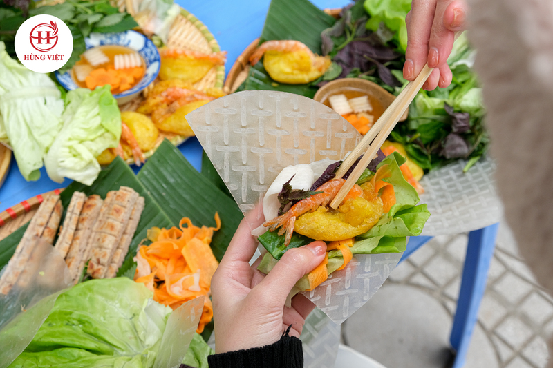 Bánh tôm Hồ Tây