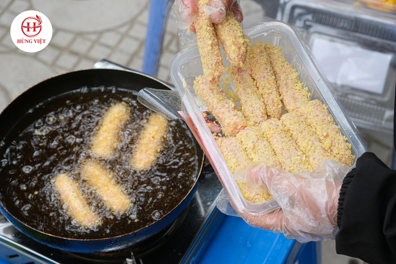 Chú ý màu sắc lớp vỏ ngoài của nem