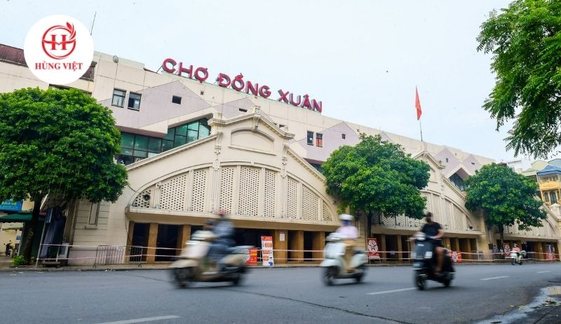 Các chợ đầu mối lớn là lựa chọn quen thuộc của các chủ quán ăn