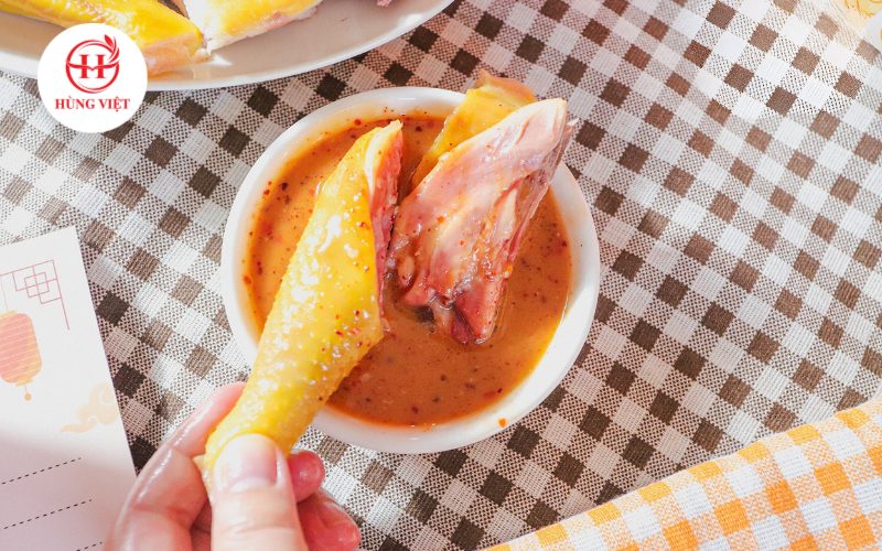 So sánh giá và dịch vụ hỗ trợ giữa các nhà cung cấp để chọn lựa tối ưu nhất