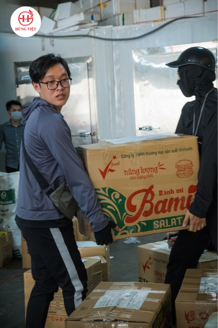 Vận chuyển nhanh chóng mà giá cả hợp lý nữa thì còn gì bằng