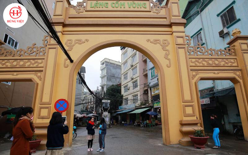 Làng Vòng - làng nghề nổi tiếng chuyên làm các sản phẩm từ cốm.