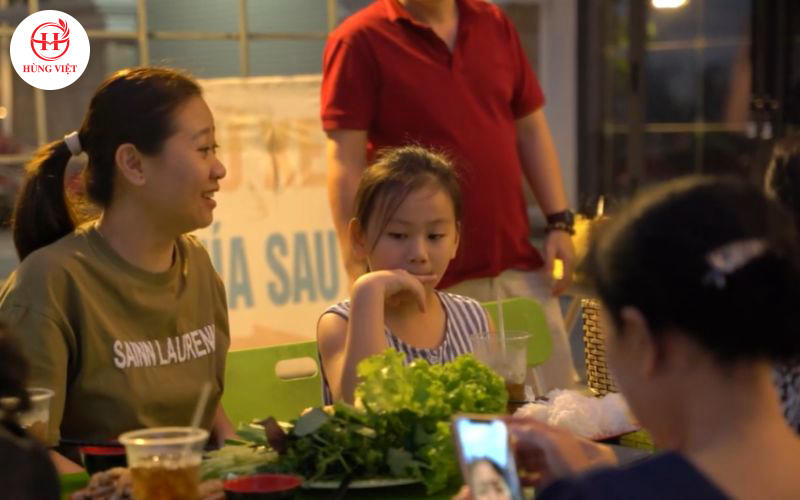 Chả cốm kém chất lượng ảnh hưởng lớn đến trải nghiệm của thực khách.