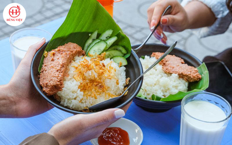 Xôi pate có hương vị thơm ngon, khó cưỡng.