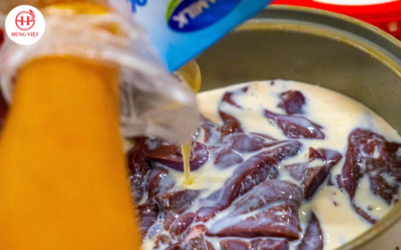 Pate Hùng Việt được làm từ những nguyên liệu chất lượng.