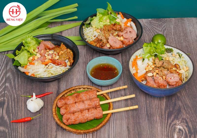 Kinh doanh bún trộn, nem hồ lô tiềm năng thu lợi nhuận