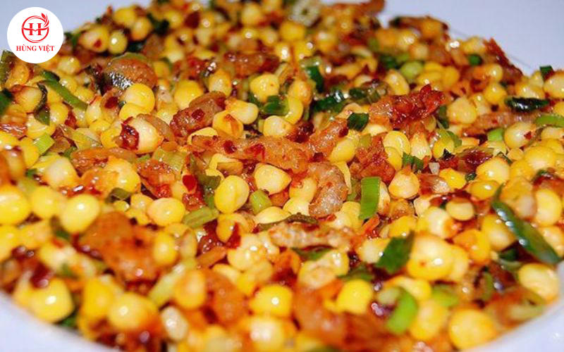 Món bắp xào có cách chế biến đơn giản nhưng lại vô cùng hút khách.