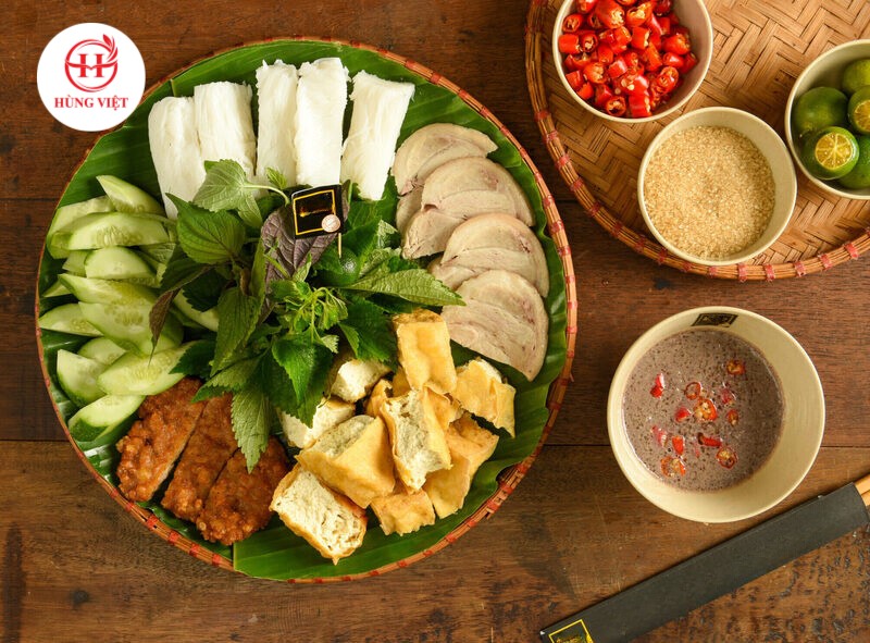 Bún đậu mắm tôm và chả cốm là cặp bài trùng siêu hút khách 