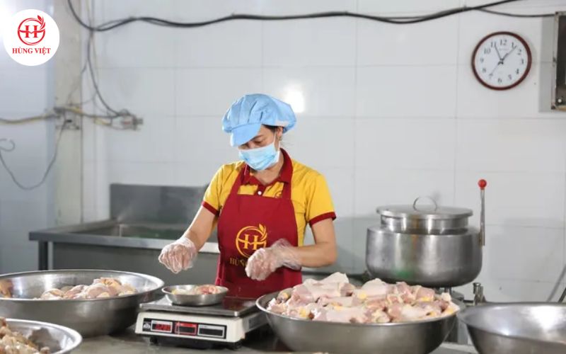 Hùng Việt Foods – Đối tác cung cấp sỉ các loại thịt chế biến sẵn uy tín