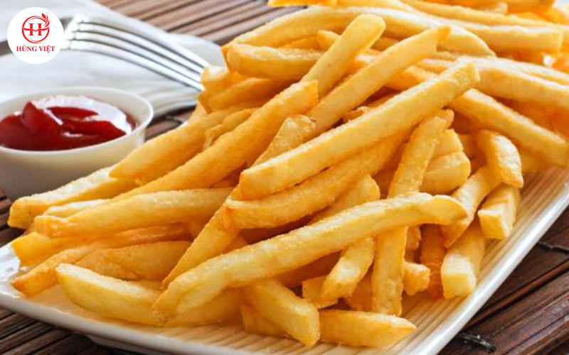 Khoai tây chiên - món nhậu đơn giản nhưng lại vô cùng bắt miệng.
